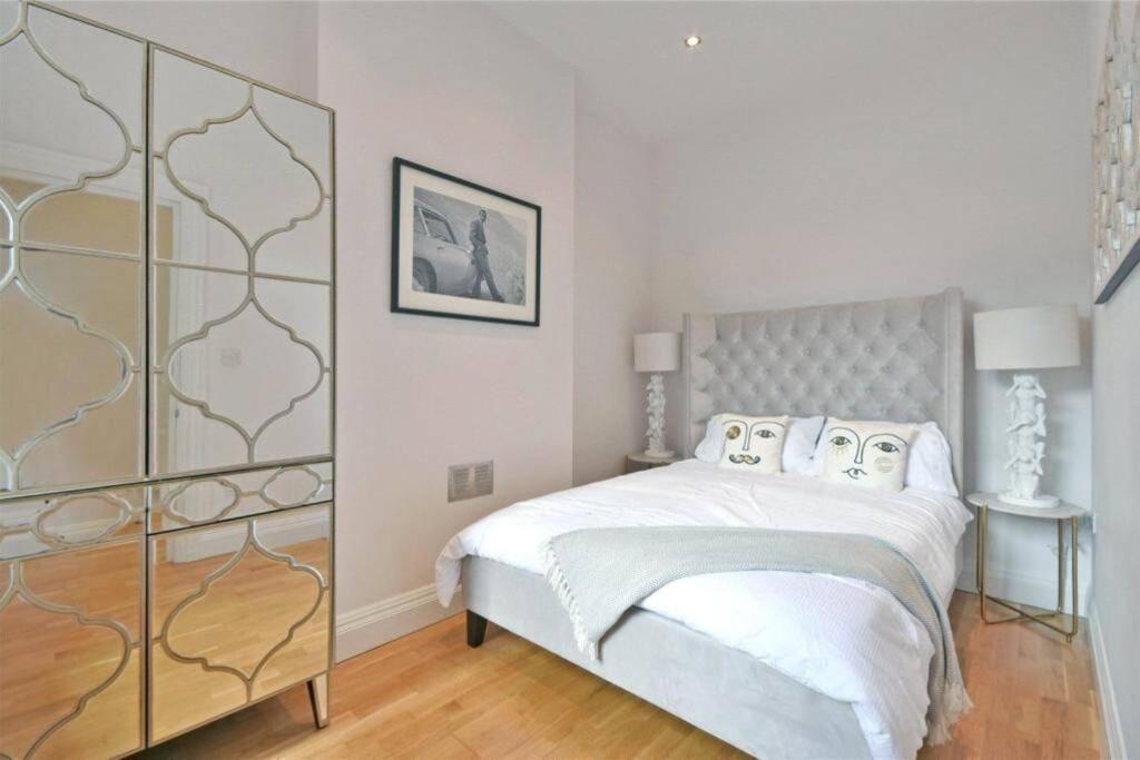 Luxury 3 Bed Apartment - Huge Outdoor Terrace & Amazing Transport Links Londra Esterno foto